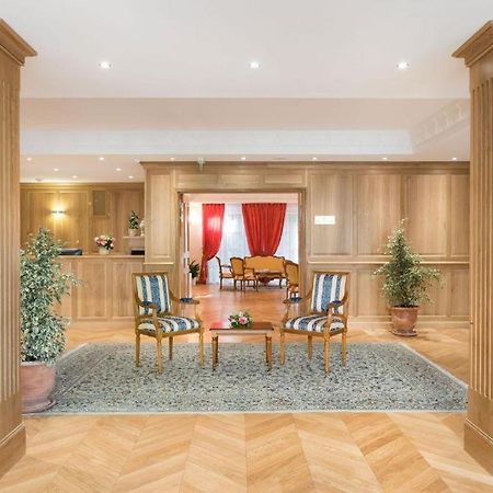 Medicis Home Dijon Les Petites Roches Exterior photo